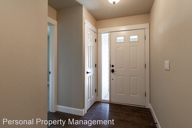 Building Photo - 3 br, 2 bath House - 9717 NE 91st Court