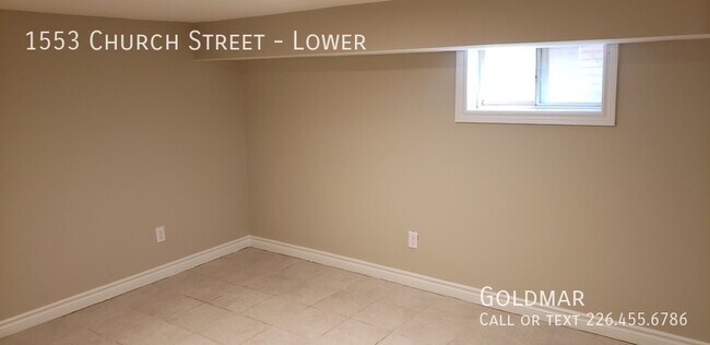 Building Photo - 1 Bedroom Lower Level Apartment