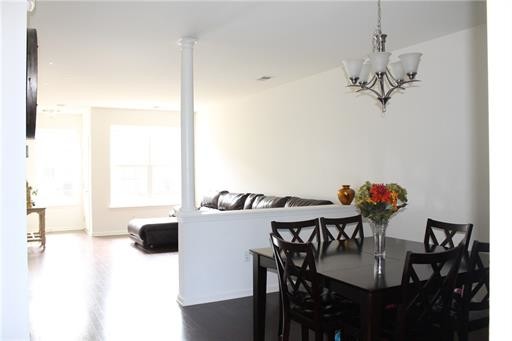 Foto del edificio - 2419 Canterbury Ln