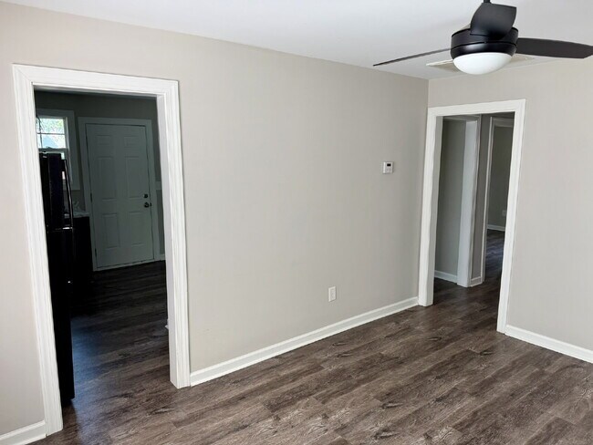 Foto del edificio - East Nashville 2-bedroom in a location you’ll love!