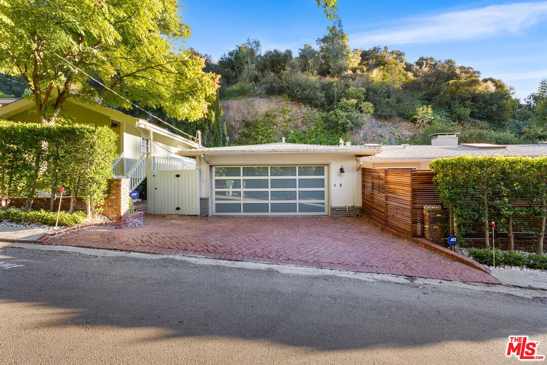 Foto principal - 9520 Gloaming Dr