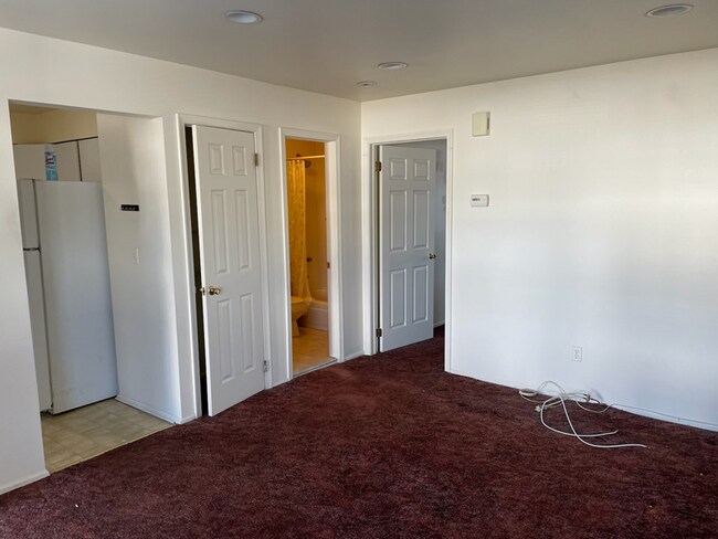 Building Photo - 26 Alverson Ave