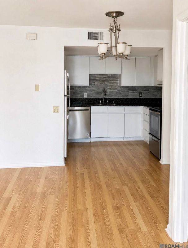 Foto del edificio - 1490 Harbor Dr