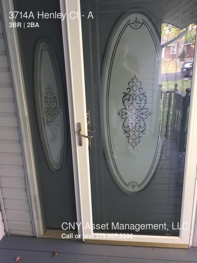 Foto del edificio - 3714 Henley Ct
