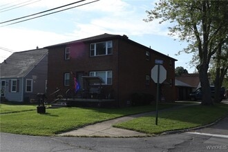 Building Photo - 105 Fernald Ave