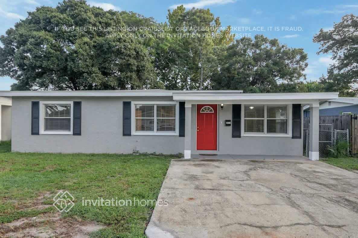 Foto principal - 3911 13th Ave N