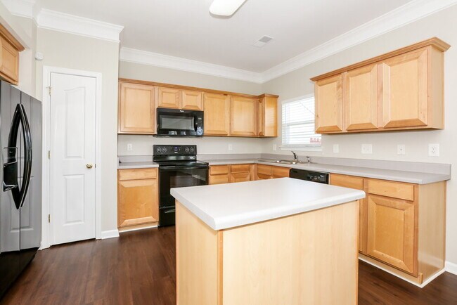 Building Photo - 4823 Sunburst Ln