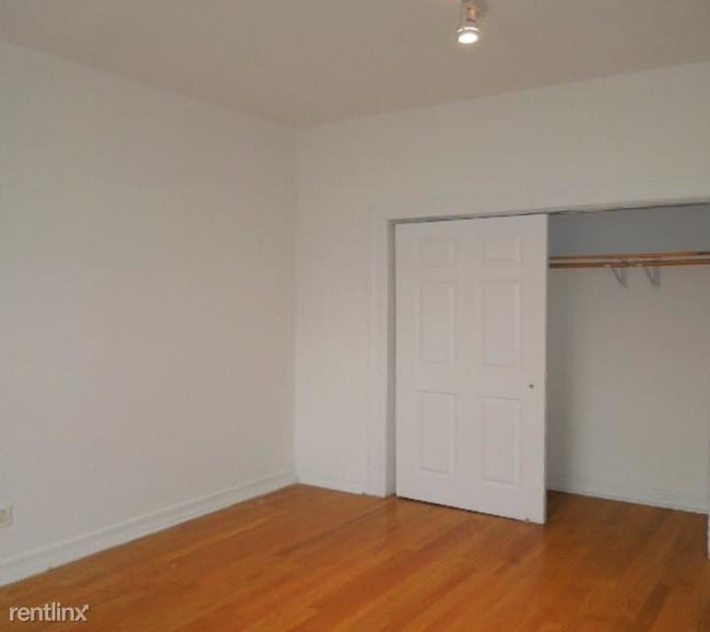 Building Photo - 446 Saint Johns Pl