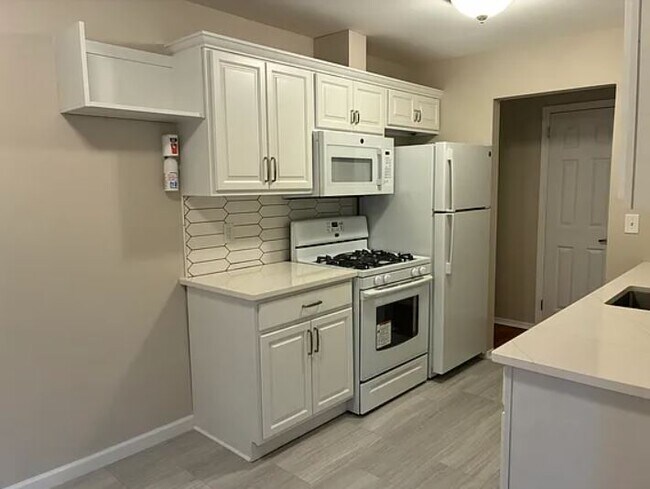 Foto del edificio - 101 W Oakland Ave