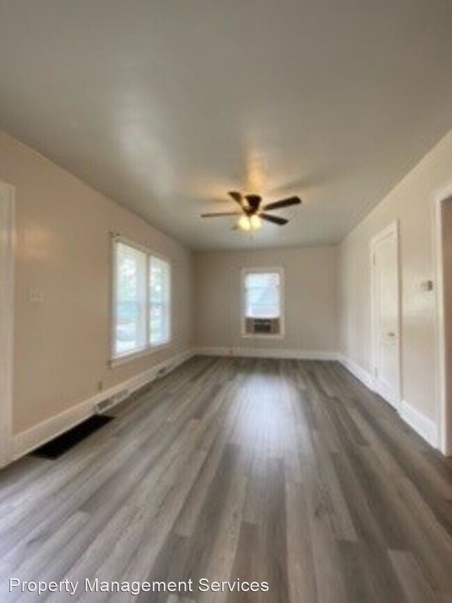Foto del edificio - 3 br, 1 bath House - 1123 Fulton St