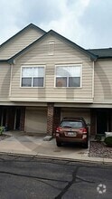 Building Photo - 2016 Oxford Ln