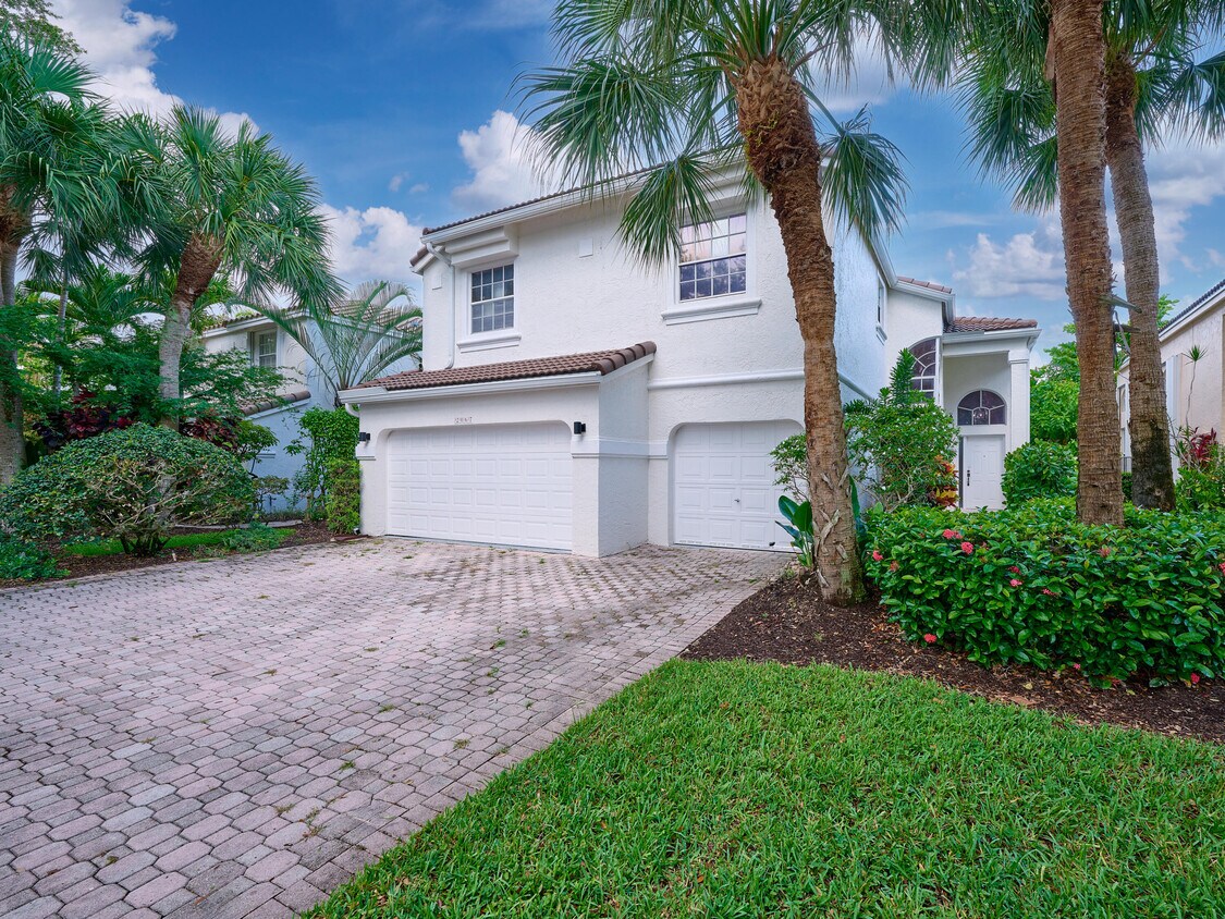 Foto principal - 2067 Cezanne Rd