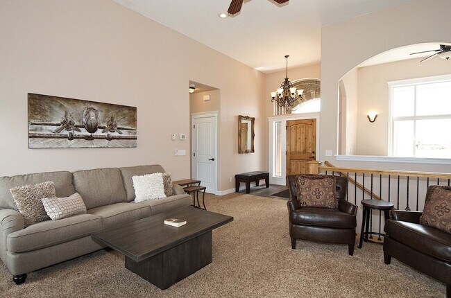 Foto del edificio - 125 Sagewood Dr