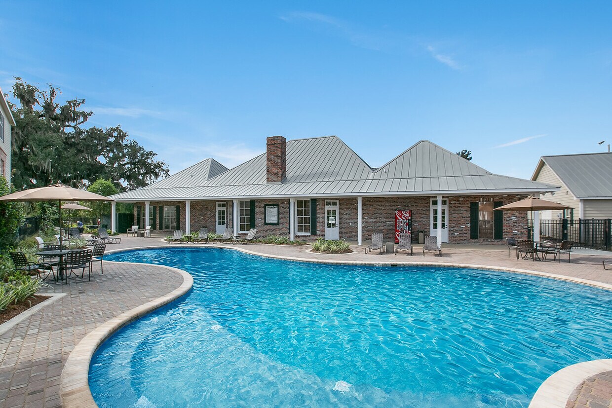 Lakeside Oaks at Old Dutchtown Apartments Gonzales, LA