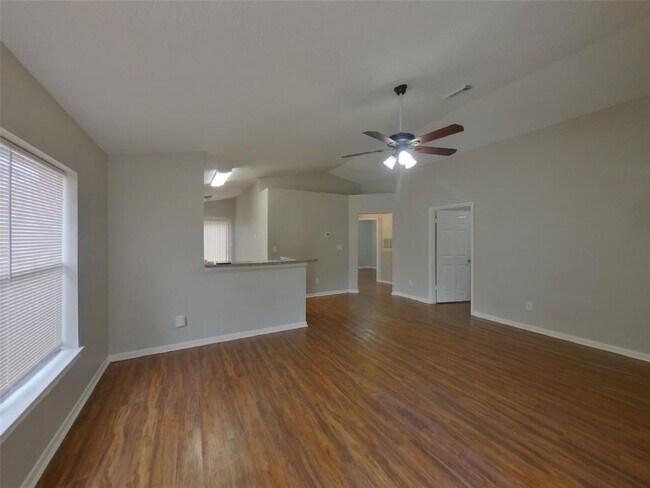Foto del edificio - 3214 Kelling St