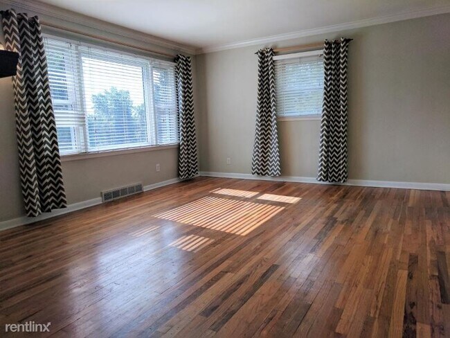 Building Photo - 3 br, 2 bath House - 718 N 86th St