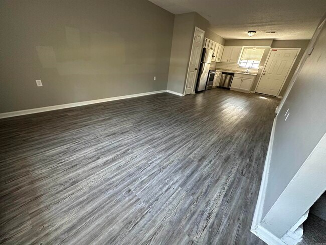 Foto del edificio - 1800 Labette Manor Dr