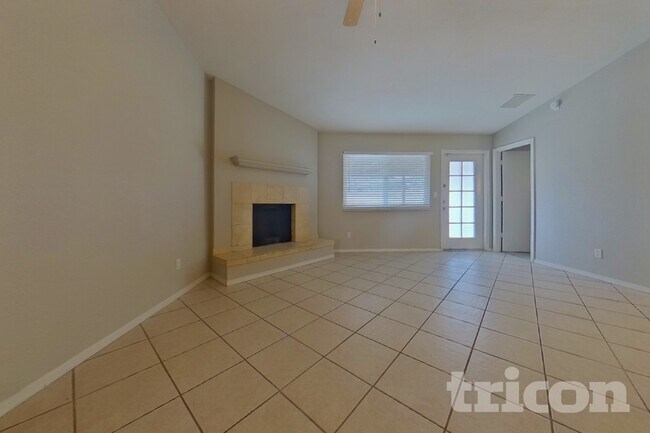 Foto del edificio - 3413 E Dragoon Ave
