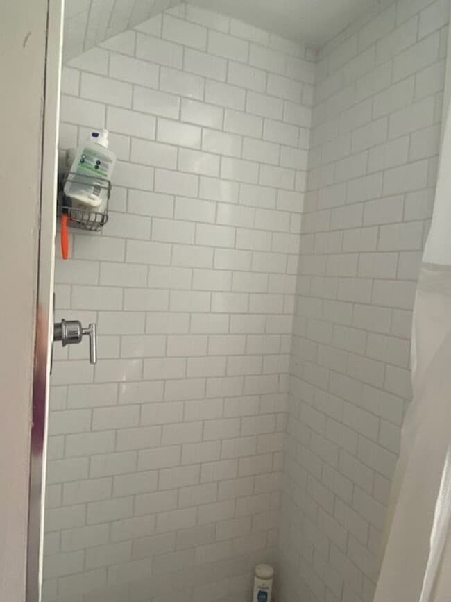 Foto del edificio - 148S