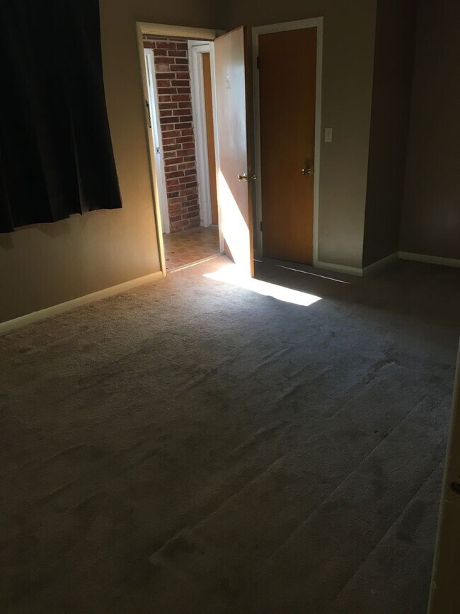 Foto del edificio - 410-412 S Blair St