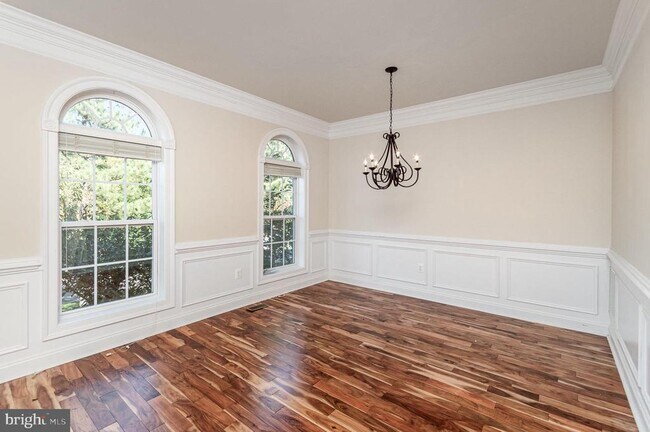 Building Photo - 15886 Mackenzie Manor Dr