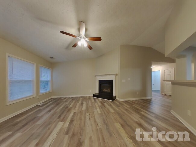 Foto del edificio - 300 Stone Valley Xin