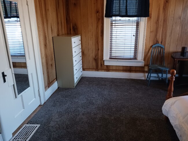 Foto del edificio - 721 W Main St