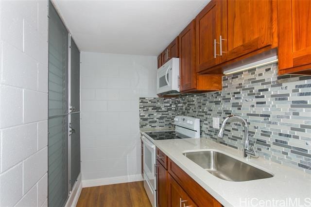 Foto del edificio - 1541 Dominis St