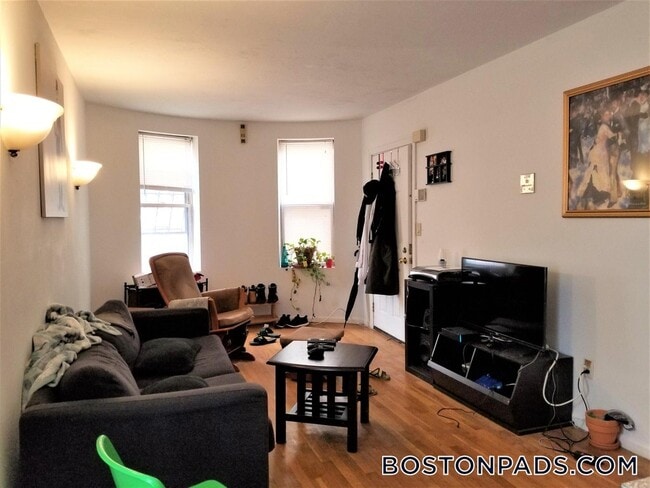 Building Photo - 24 St Cyprians Pl