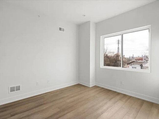 Building Photo - brand-new 3-bedroom, 3-bathroom row house