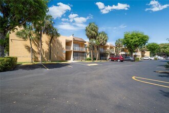 Building Photo - 13700 SW 62nd St