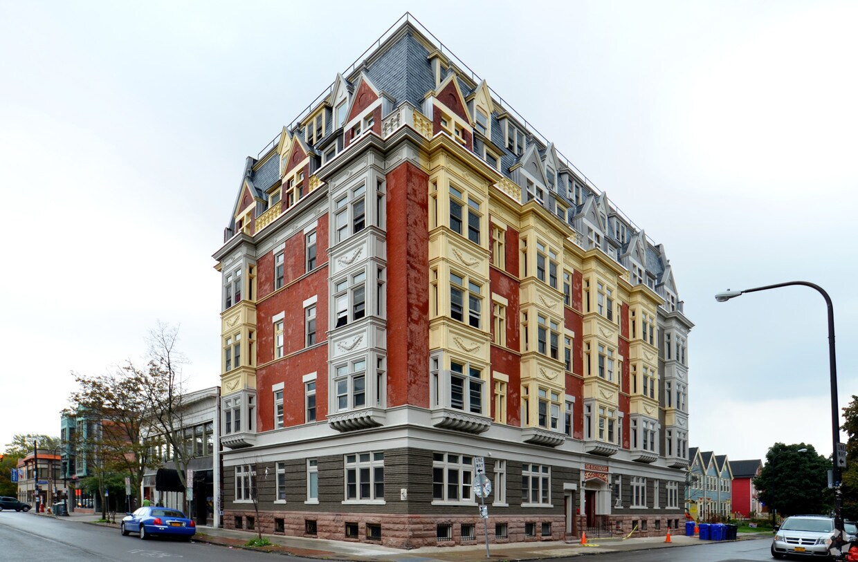 The Buckingham Apartments in Buffalo, NY