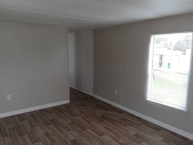 Building Photo - 106 Fabian Dr