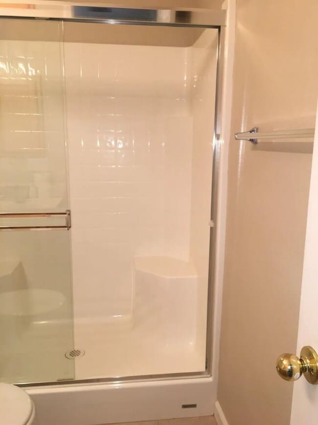 Downstairs Bathroom - 3209 Burlwood Ct
