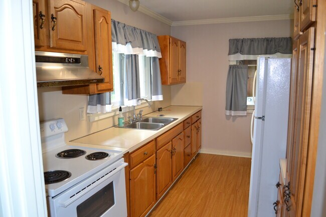 Kitchen - 315 Union St