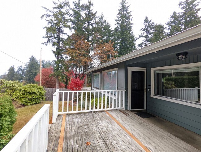 Building Photo - Charming One-Story 2 Bedroom Home in the W...