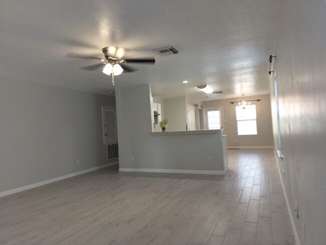 Building Photo - 21242 Linden House Ct