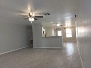 Building Photo - 21242 Linden House Ct