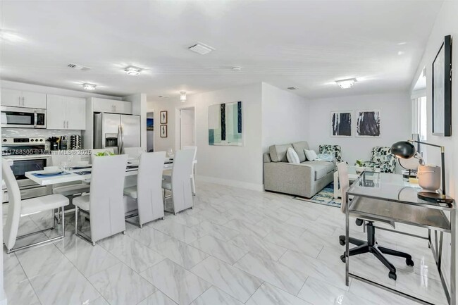Foto del edificio - 211 SW 4th Ave
