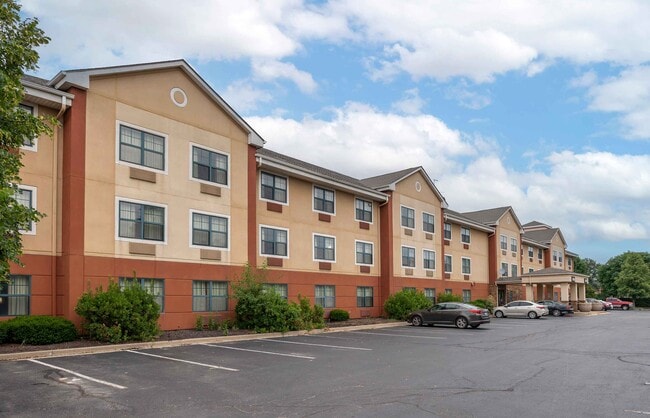Building Photo - Furnished Studio-Indianapolis - Castleton