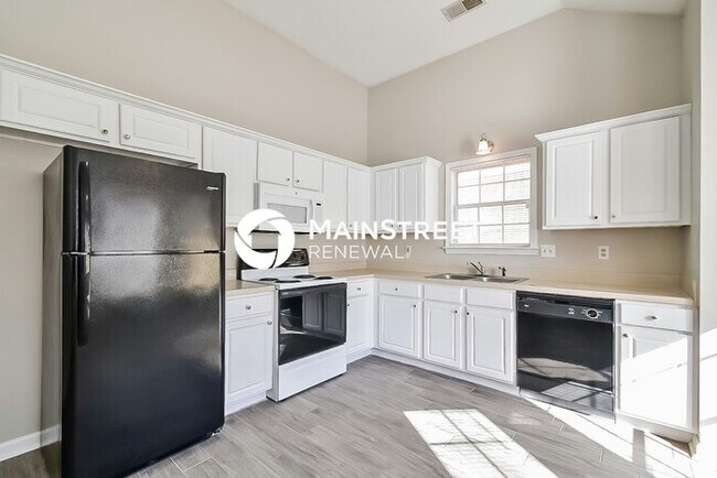 Foto del edificio - 3 Bedroom Pet-Friendly Home in Memphis, TN with Main Street Renewal