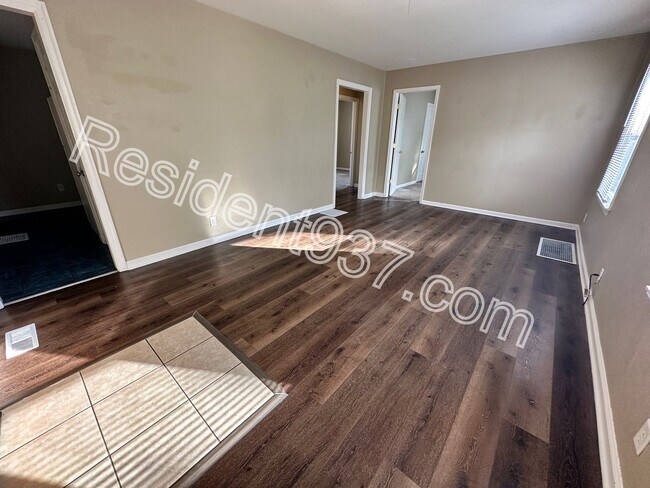 Foto del edificio - 3 Bed 1 Bath Home