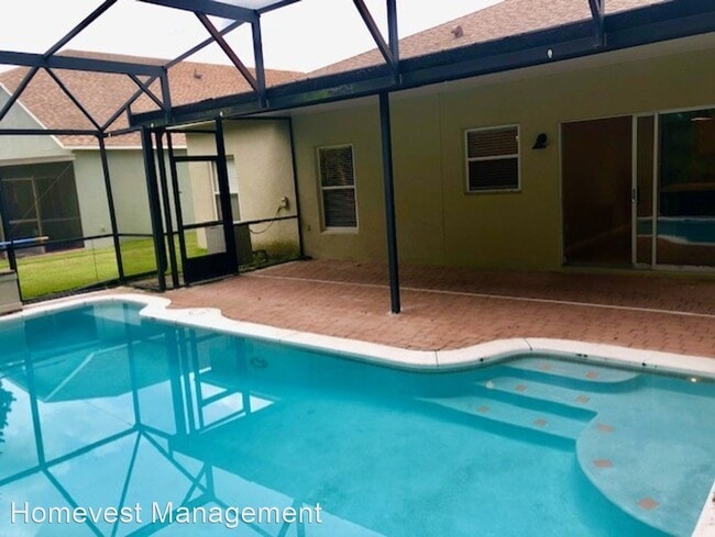Building Photo - 4 br, 2 bath House - 500 Wellesly Street