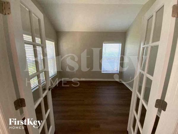 Building Photo - 2409 Wheeler Groves Dr