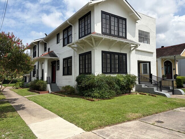 Building Photo - 5653 Canal Blvd