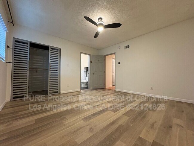 Building Photo - 14615 Kingsdale Ave