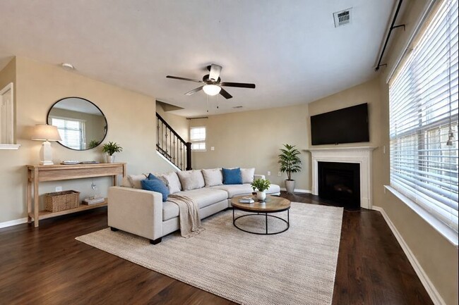 Foto del edificio - 3987 Tallowtree Ln