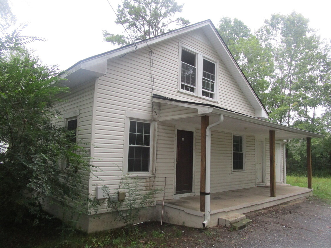 Primary Photo - 108 Hillside Ave NW