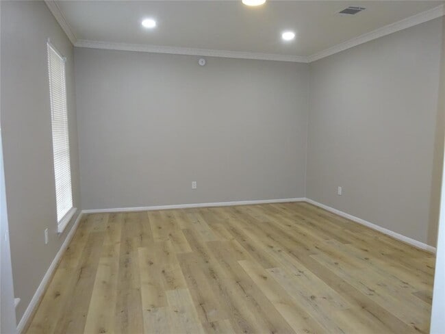 Building Photo - 1502 Big Horn Dr