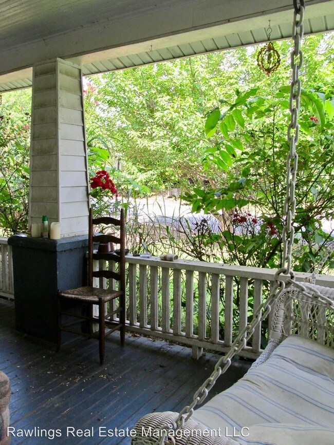 Building Photo - 3 br, 1 bath House - 9 Covington Street